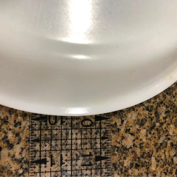 VTG MILK GLASS PYREX CORNINGWARE WHITE PIE DISH - Picture 4 of 5